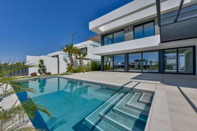 Fabulous Brand New Villa in Finestrat very close to the ...