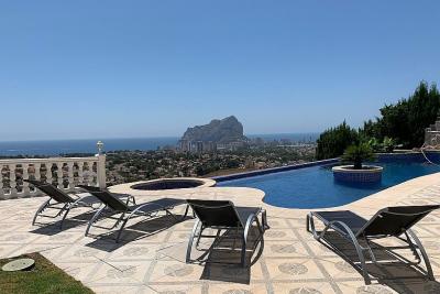 Magnificent Mediterranean Style Villa in Calpe with Dire...