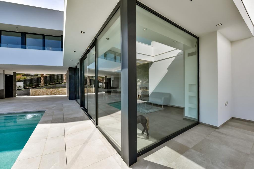 Magnifique villa de luxe moderne près de la mer à Javea