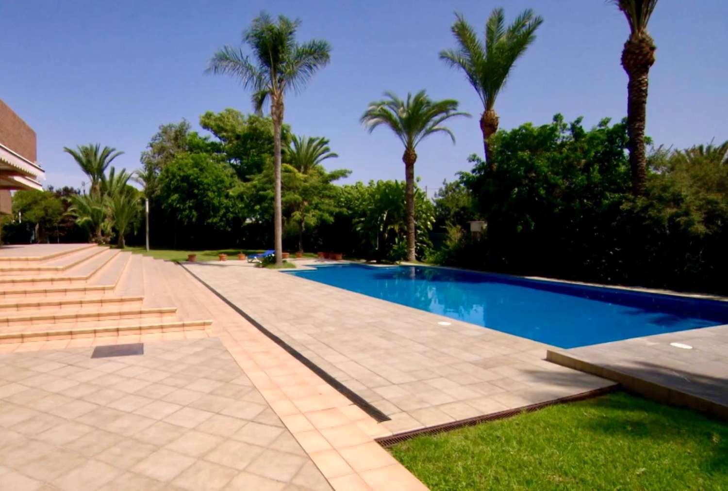 Villa til salgs til Algoda-Matola-Llano de San José (Elche)